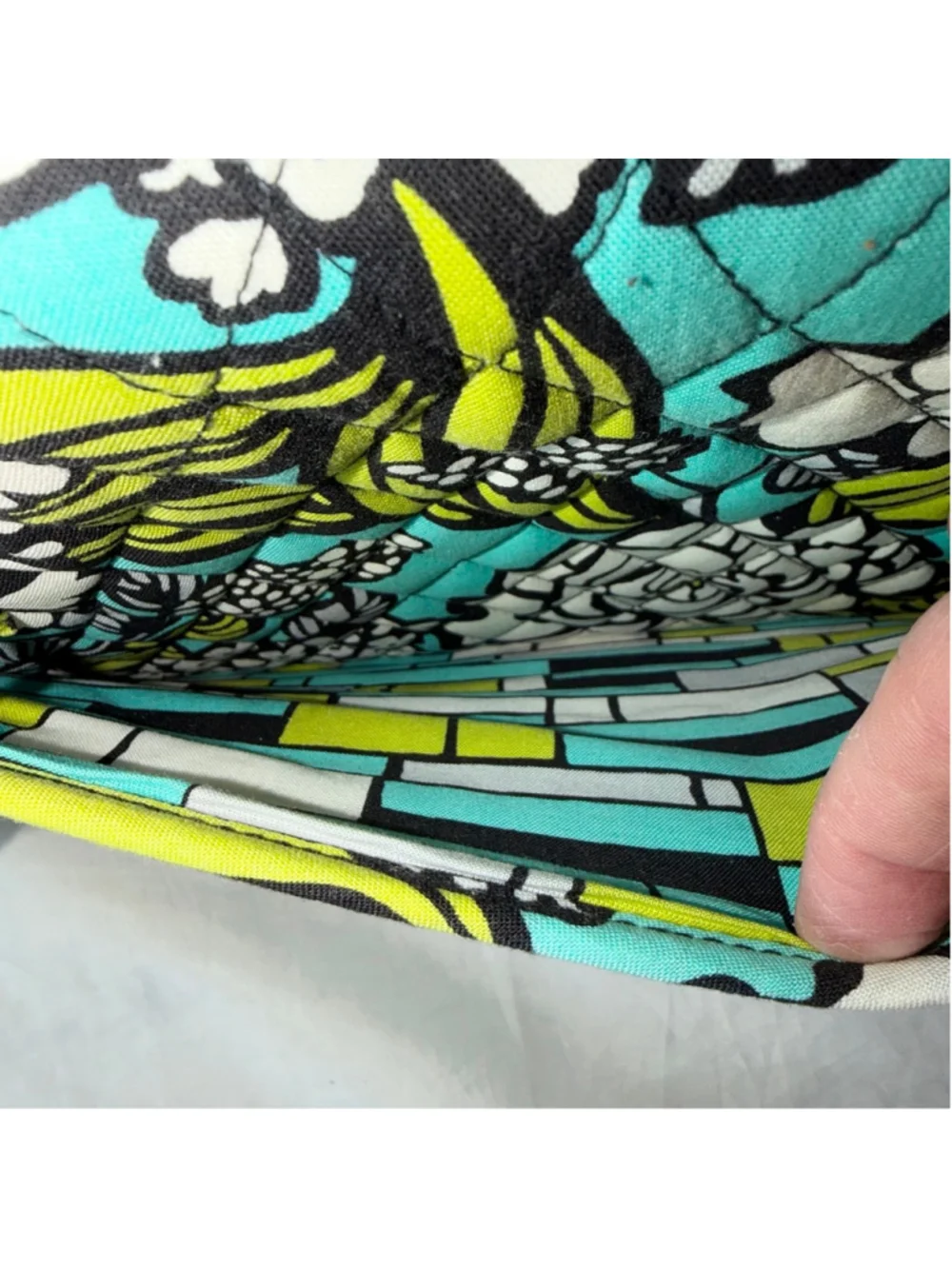 EUC Vera Bradley Hard Zipper Laptop/Tablet Case Retired Island Blooms 12x9x2